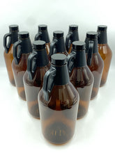 โหลดรูปภาพลงในเครื่องมือใช้ดูของ Gallery Petainer Growlers (2L) with Cap - ขวดเกราว์เลอร์ พีเทนเนอร์ พร้อมฝาสีดำ 2 ลิตร
